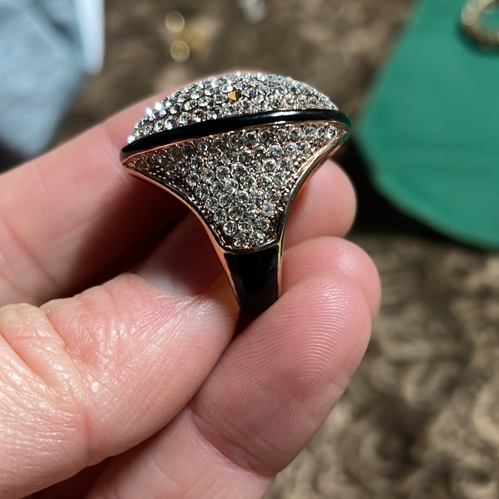 Beautiful Statement Ring - image 3